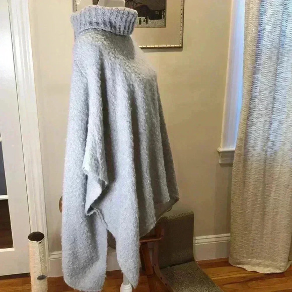 Sonoma ‘Goods for life’ boucle turtleneck poncho sweater gray. One size - Picture 3 of 9